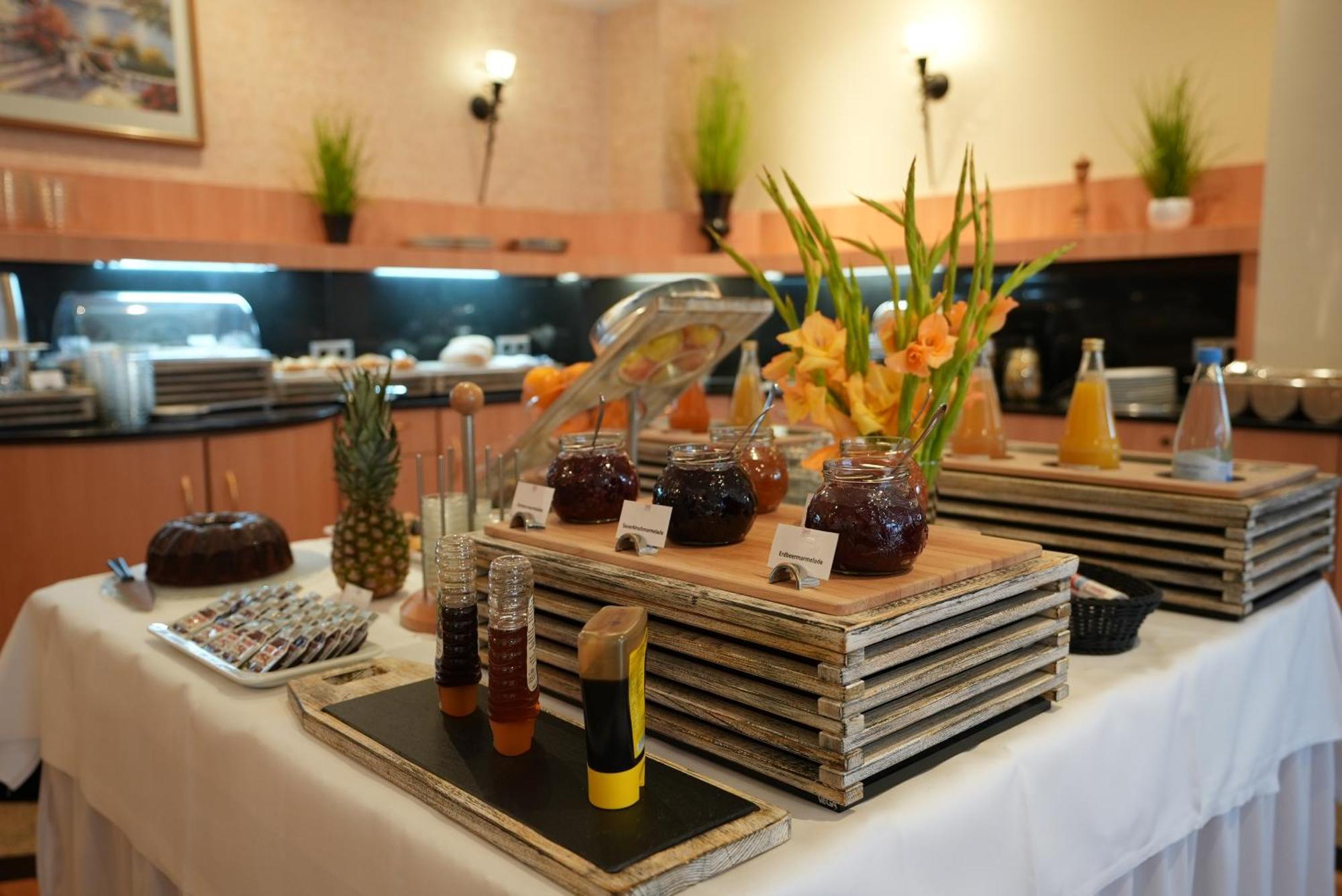 Uno Hotel Posthof Saarlouis Luaran gambar