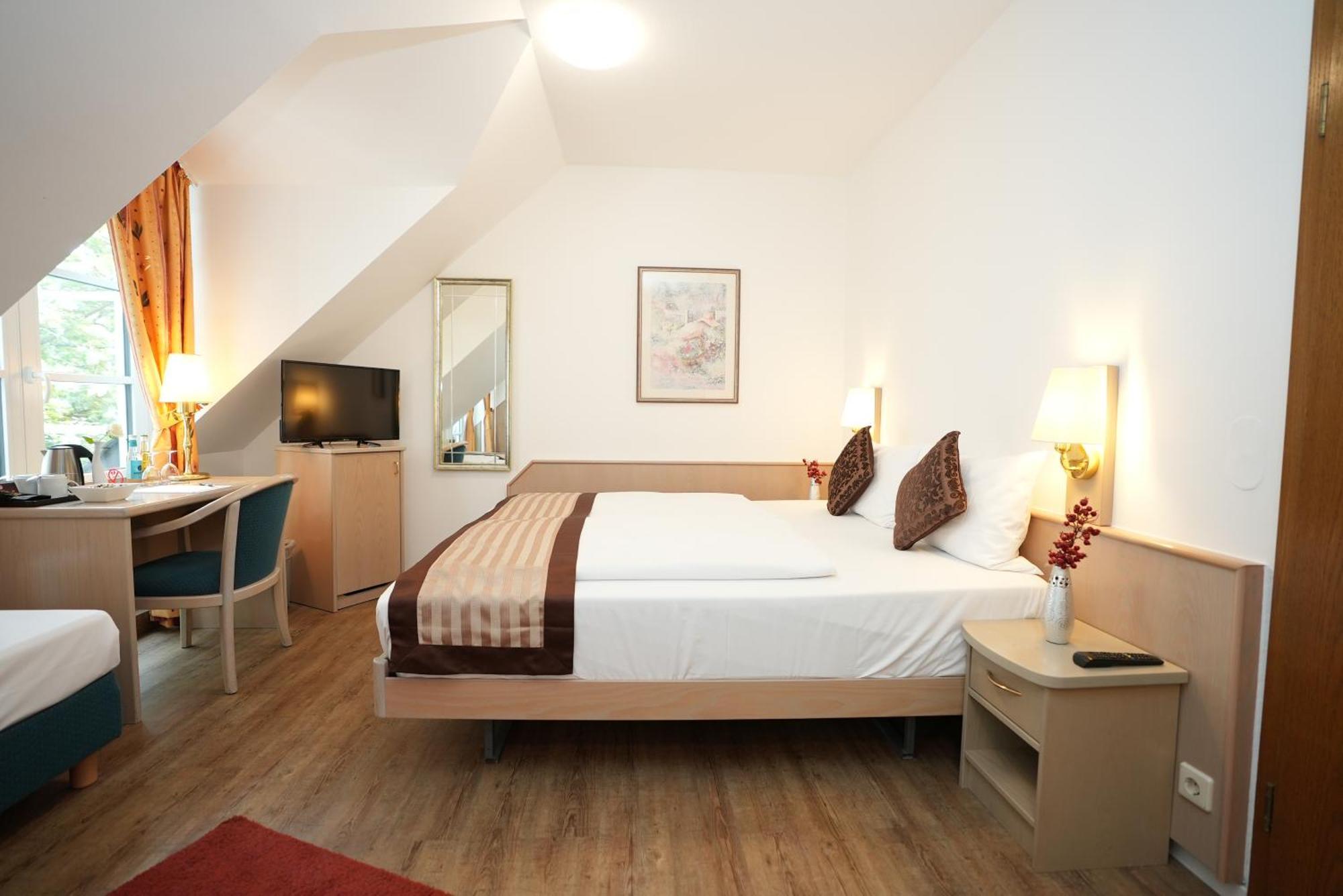 Uno Hotel Posthof Saarlouis Luaran gambar