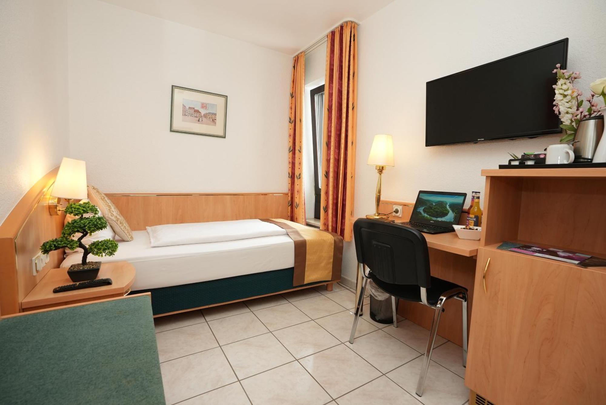 Uno Hotel Posthof Saarlouis Luaran gambar